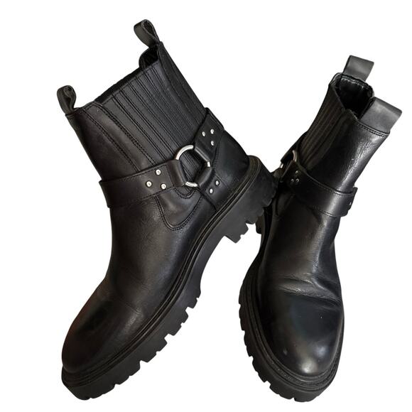 Zara Black Chunky Pull On Boots Harness Lug Sole EU 39 Us 8.5 Moto Grunge Goth - Picture 1 of 9